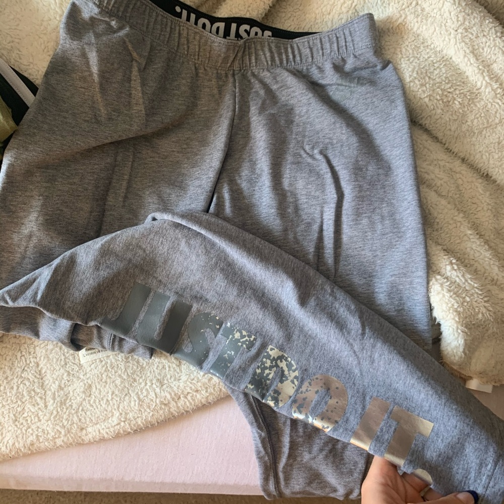 Gray Nike leggings
